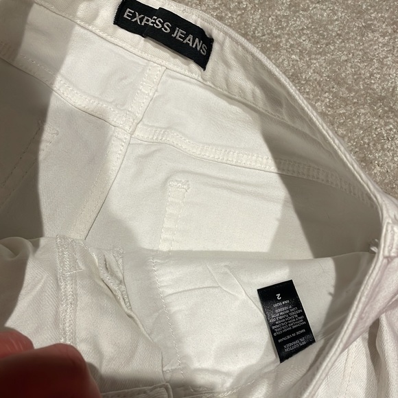 Express denim white shorts - Picture 4 of 5
